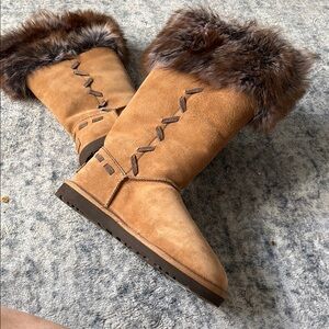 Women's Brown Fur-Trimmed Winter Boots